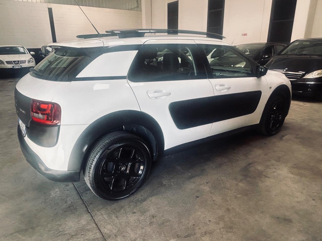Citroen C4 Cactus 1200 puretech 82cv SHINE EURO6