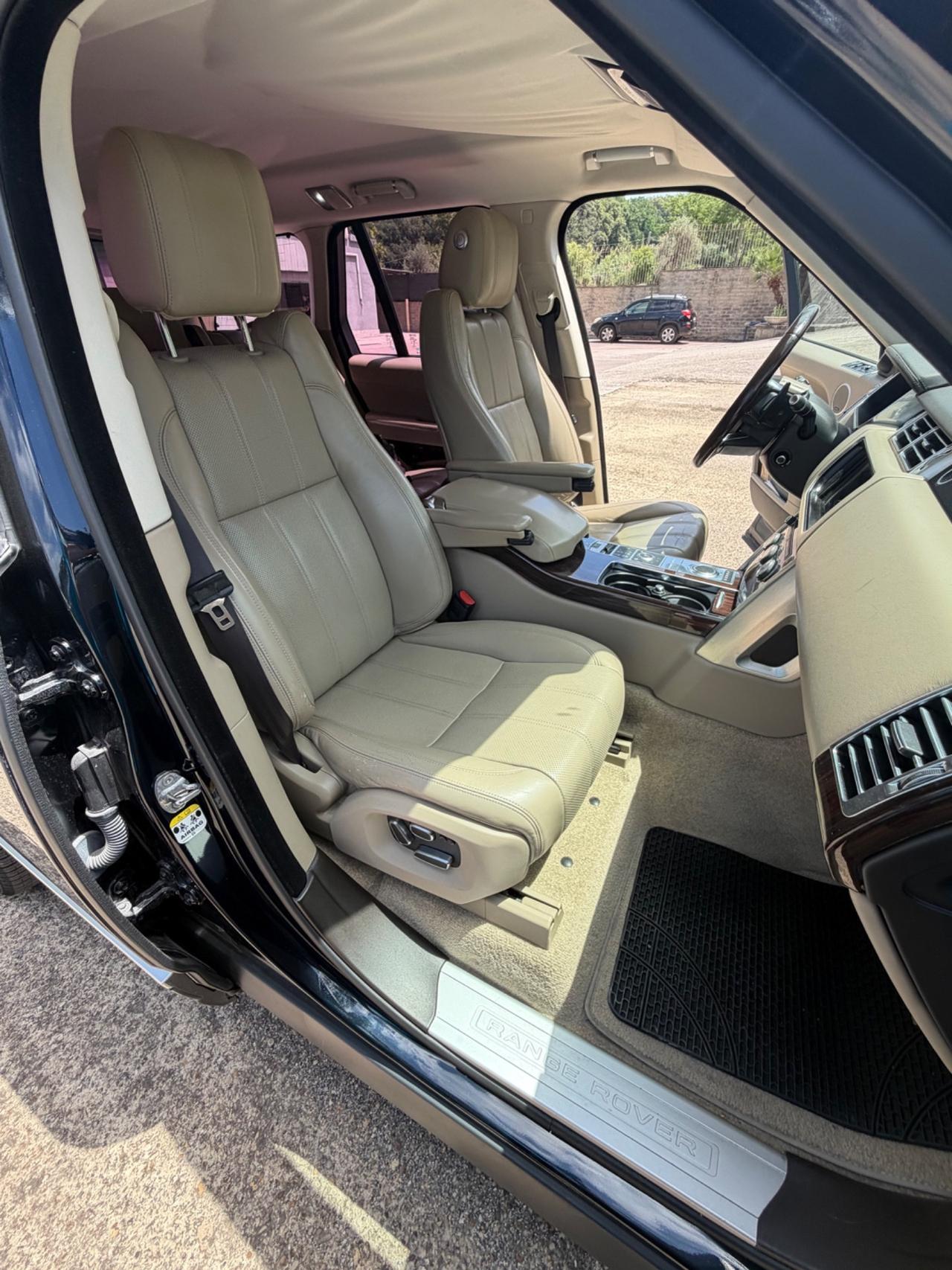 Range Rover IV 3.0 tdV6 Vogue automa Navi Pelle Memory Vetri Prive Gomme nuove Motore Turbina nuovo