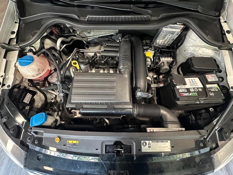 vw Polo CROSS 1.2 TSI DSG AUTOMATICA - NEOPATENTATI