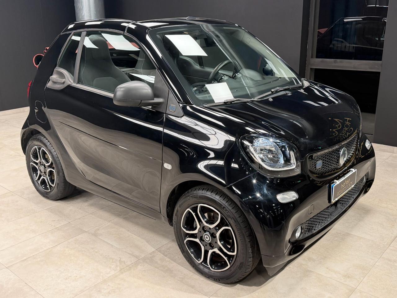 smart forTwo Cabrio eq nightsky
