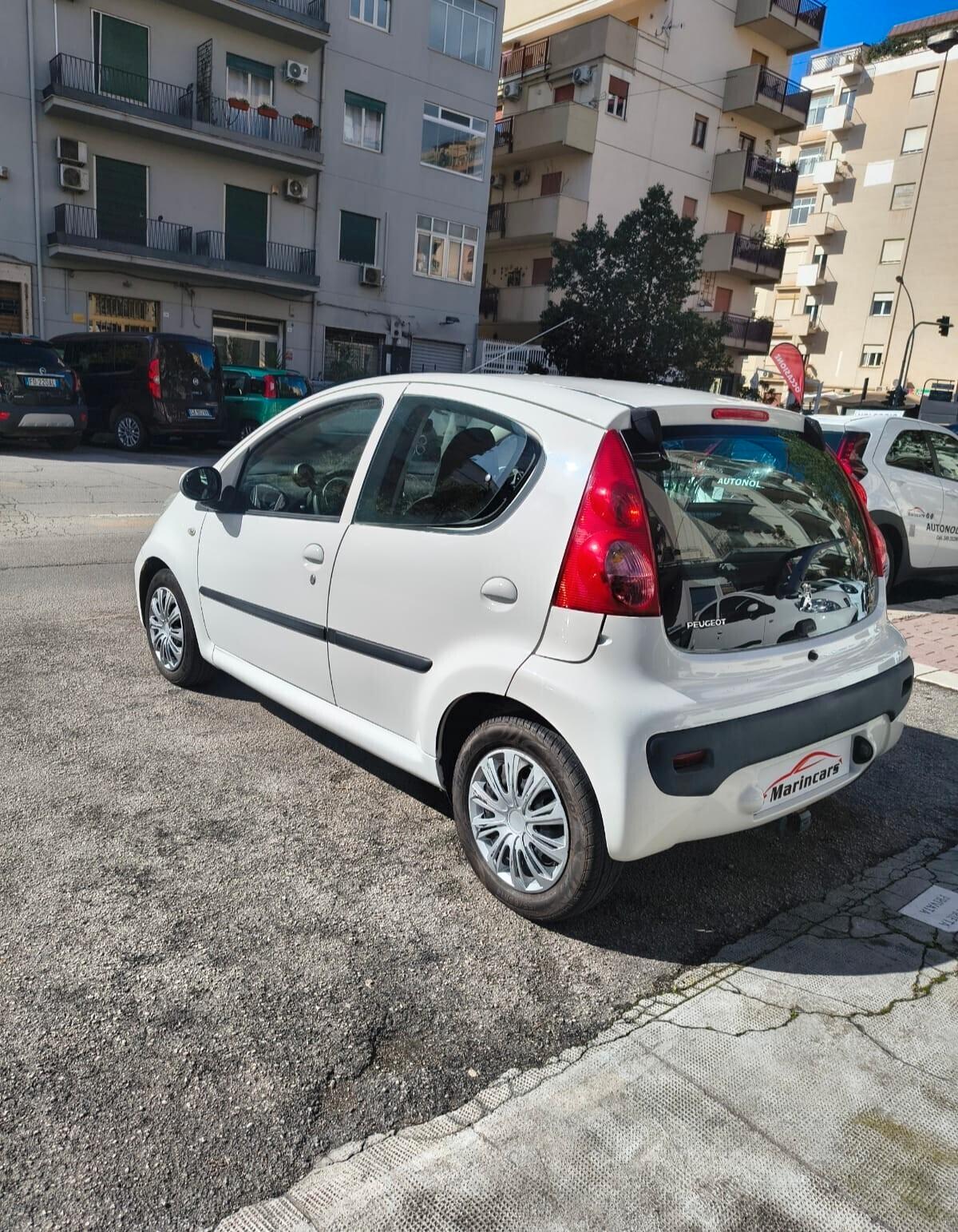 Peugeot 107 1.0 68CV 5p. Desir