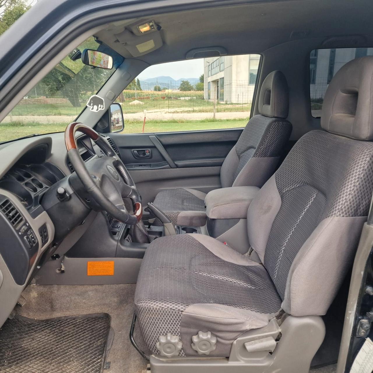 Mitsubishi Pajero 2.5 TDI 3p. GANCIO DI TRAINO GLX MOTORE REVISIONATO