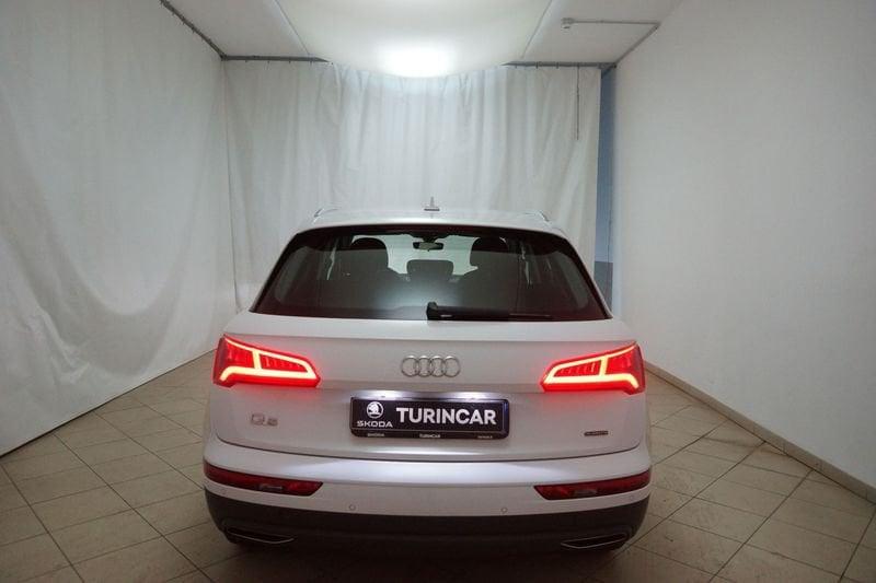 Audi Q5 35 TDI quattro S tronic Business