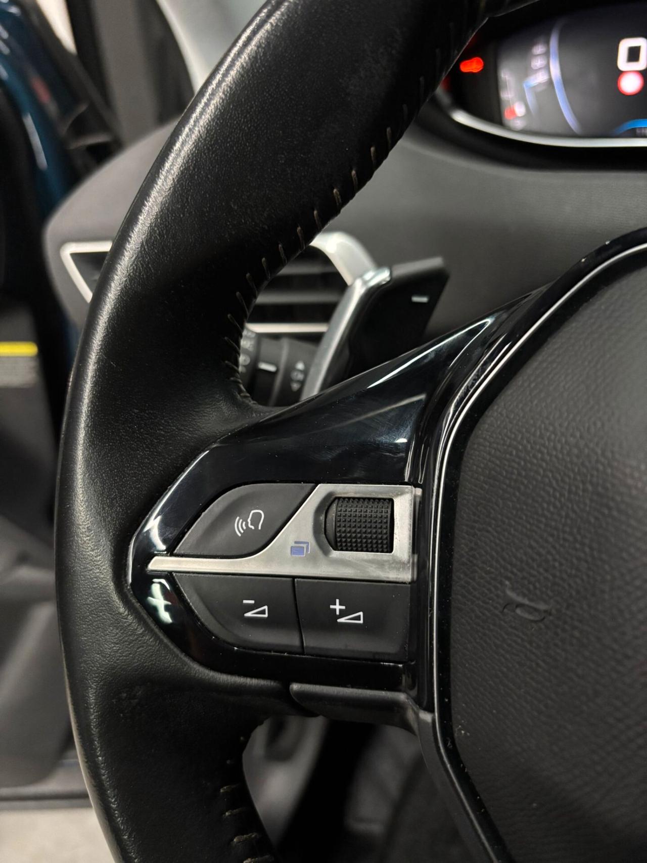 Peugeot 3008 1.5 BlueHDi 130 S&S EAT8 Active Business