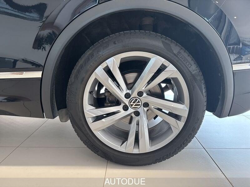 Volkswagen Tiguan R-LINE 2.0 TDI SCR 150 CV DSG