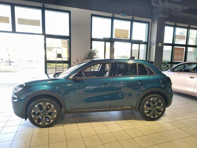 FIAT 600 Hybrid 110 CV DCT MHEV La Prima NEOPATENTATI