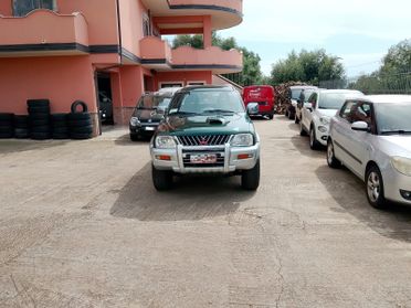 Mitsubishi L200 2.5 TDI 4WD Club Cab Pick-up GLS