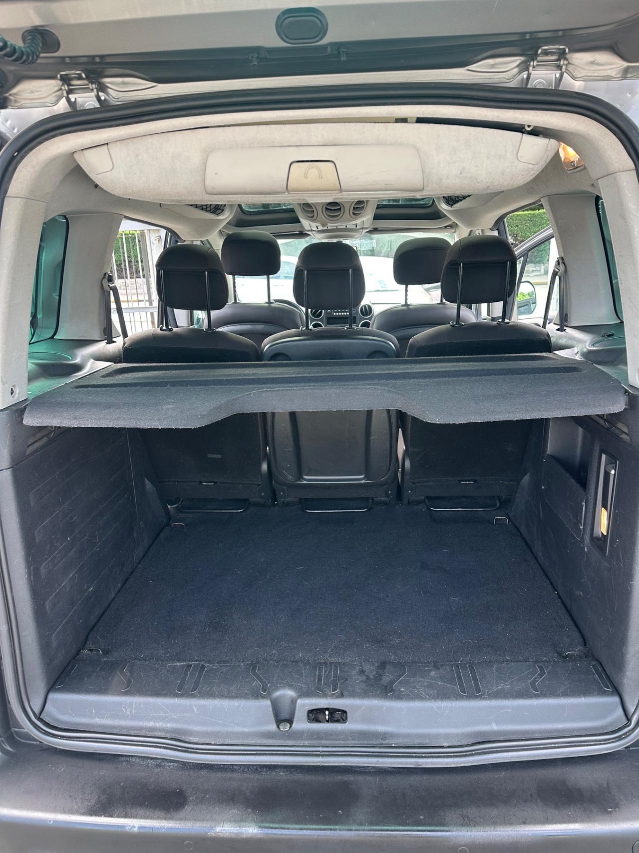 Peugeot Partner Tepee 1.6 HDi 110CV Outdoor gancio traino
