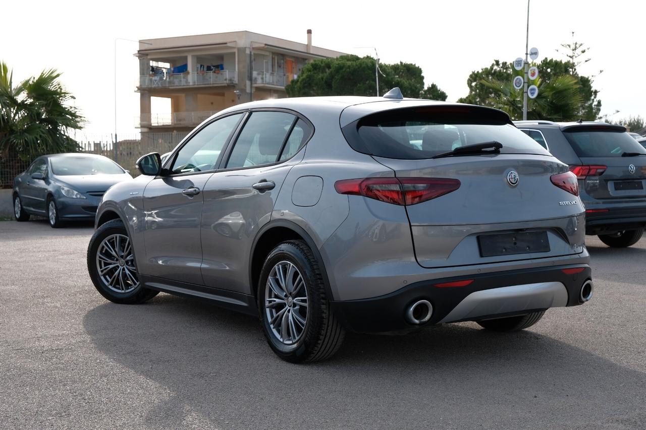 Alfa Romeo Stelvio 2.2 Turbodiesel 160 CV AT8 RWD Super