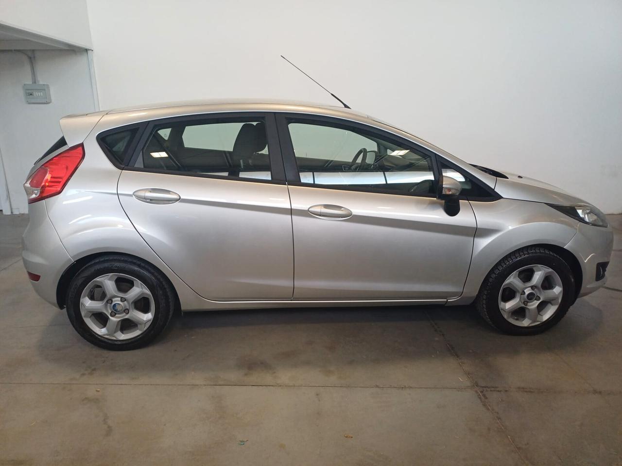 Ford Fiesta 1.5 TDCi 75CV 5 porte Titanium