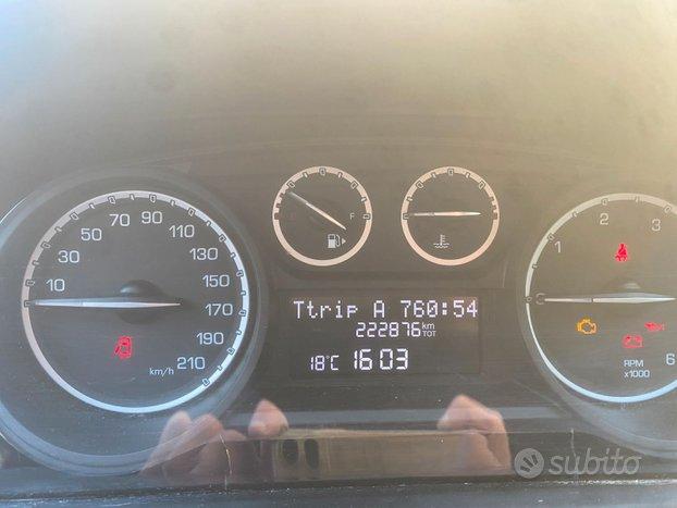 LANCIA YPSILON 1.3MJT 95CV 5 PORTE S&S SILVER.