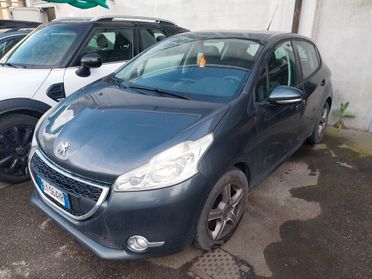 Peugeot 208 PureTech 82 5p. GPL Allure