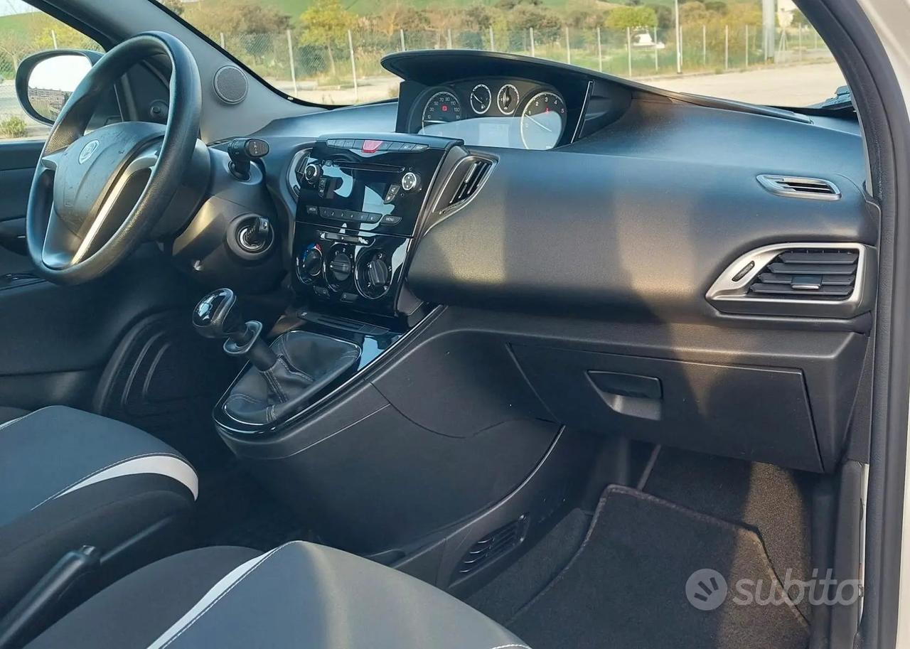 LANCIA YPSILON - 1.2 BENZINA - UNICO PROPRIETARIO