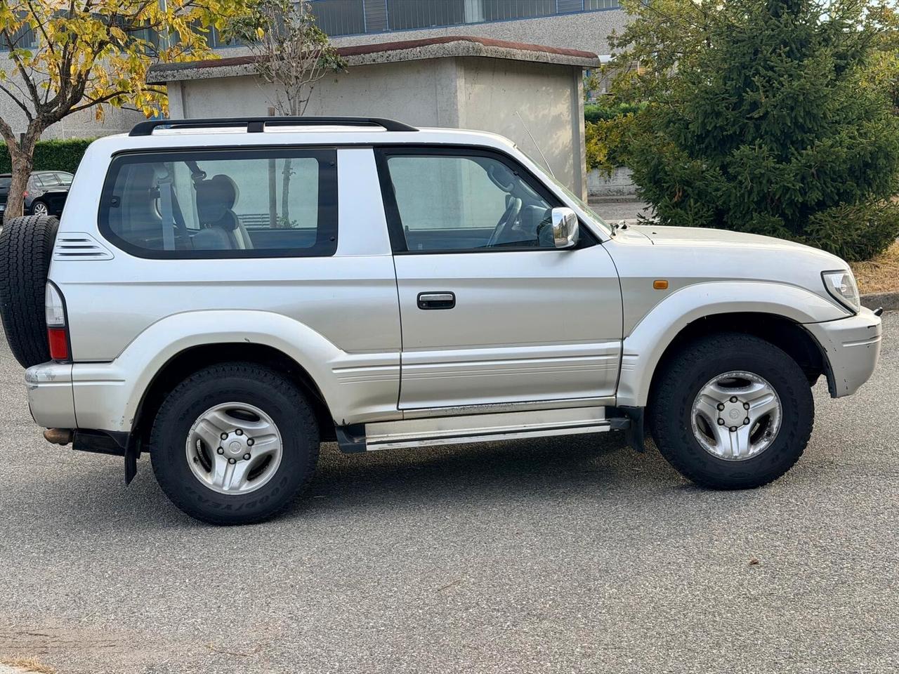 Toyota Land Cruiser 3.0 Tdi D-4D cat 3 porte KDJ90 GX