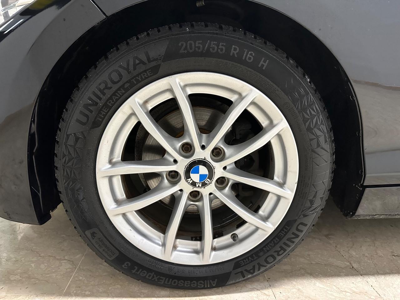 Bmw 116 116d 5p. Urban