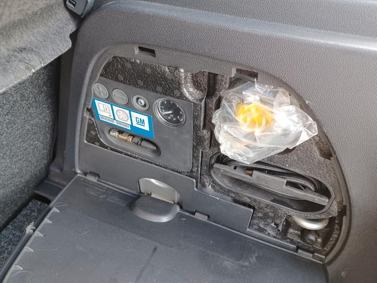Opel Corsa 1.2 5 porte UNICO PROPRIETARIO