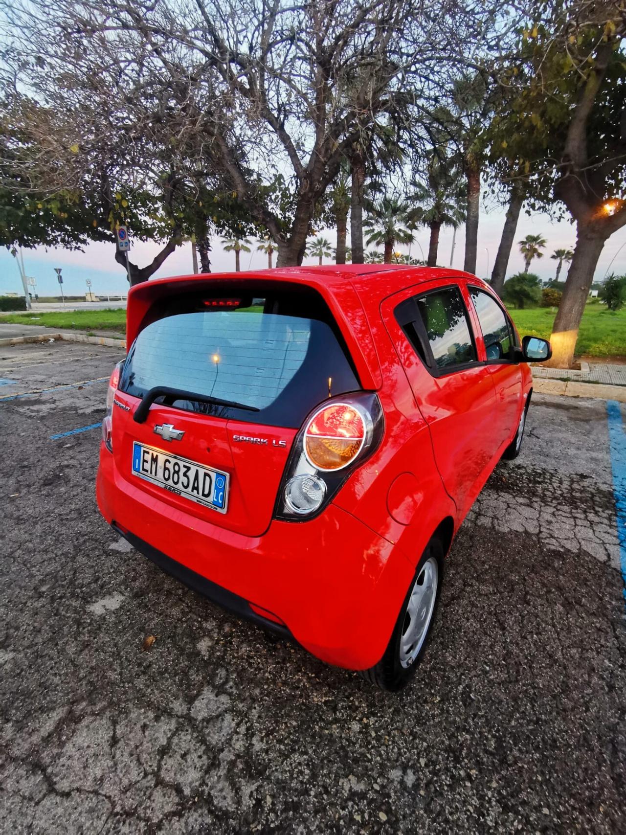 Chevrolet Spark 1.0 LS - 2012