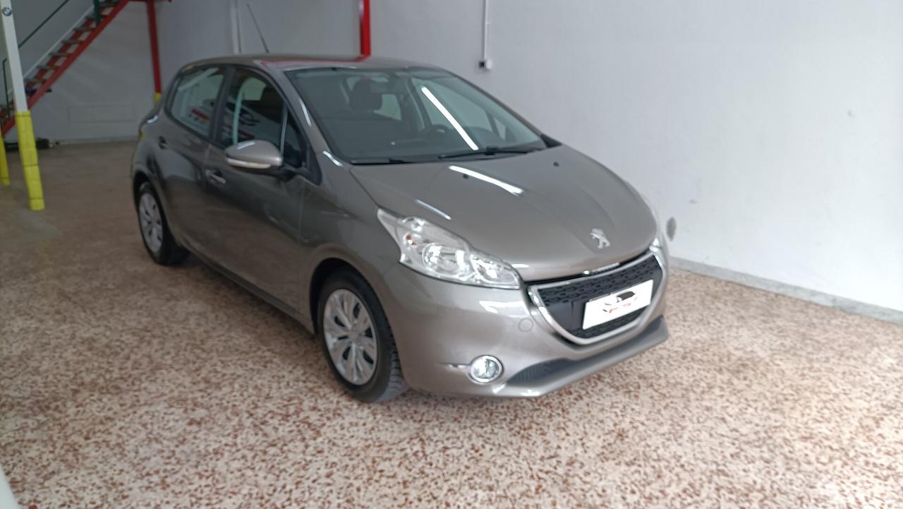 Peugeot 208 1.4 HDi 68 CV 5 porte Active