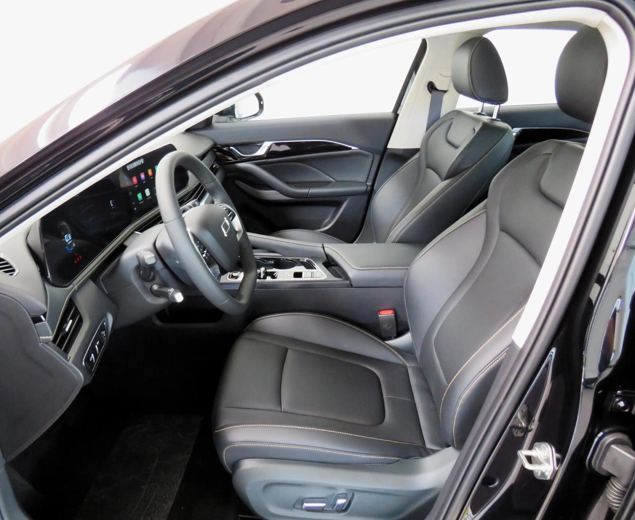 Bestune B70 Executive Liftback Sedan