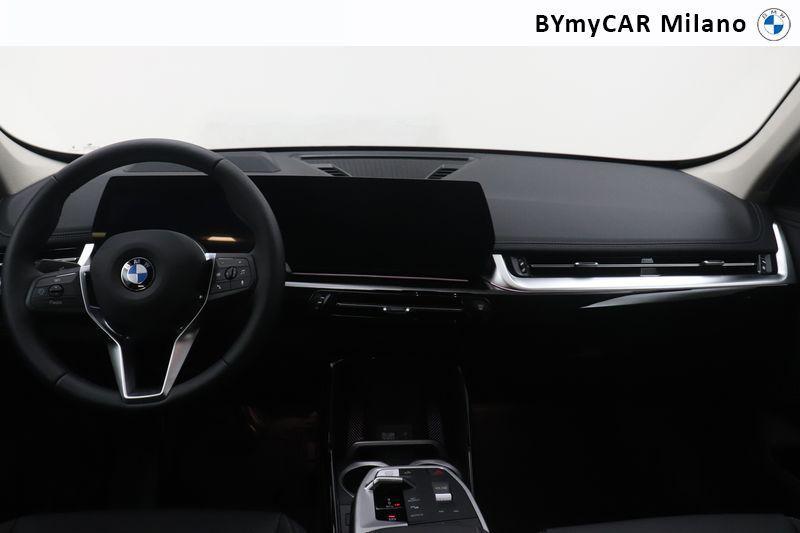 BMW X1 18 i X-Line sDrive DCT