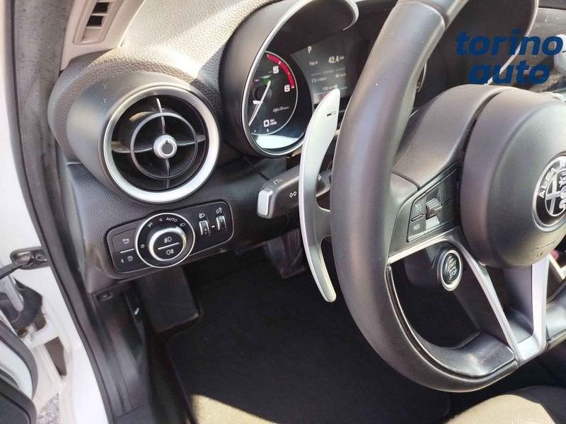 Alfa Romeo Giulia 2.2 Turbo AT8 150CV Business