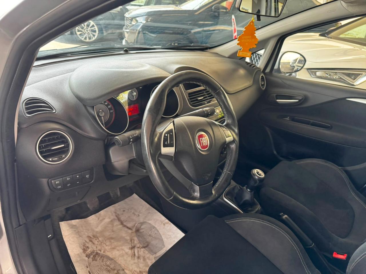 Fiat Punto 1.3 MJT II S&S 95 CV 5 porte Street