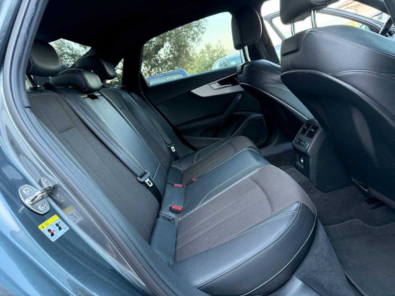 Audi A4 40 TDI quattro S tronic S line