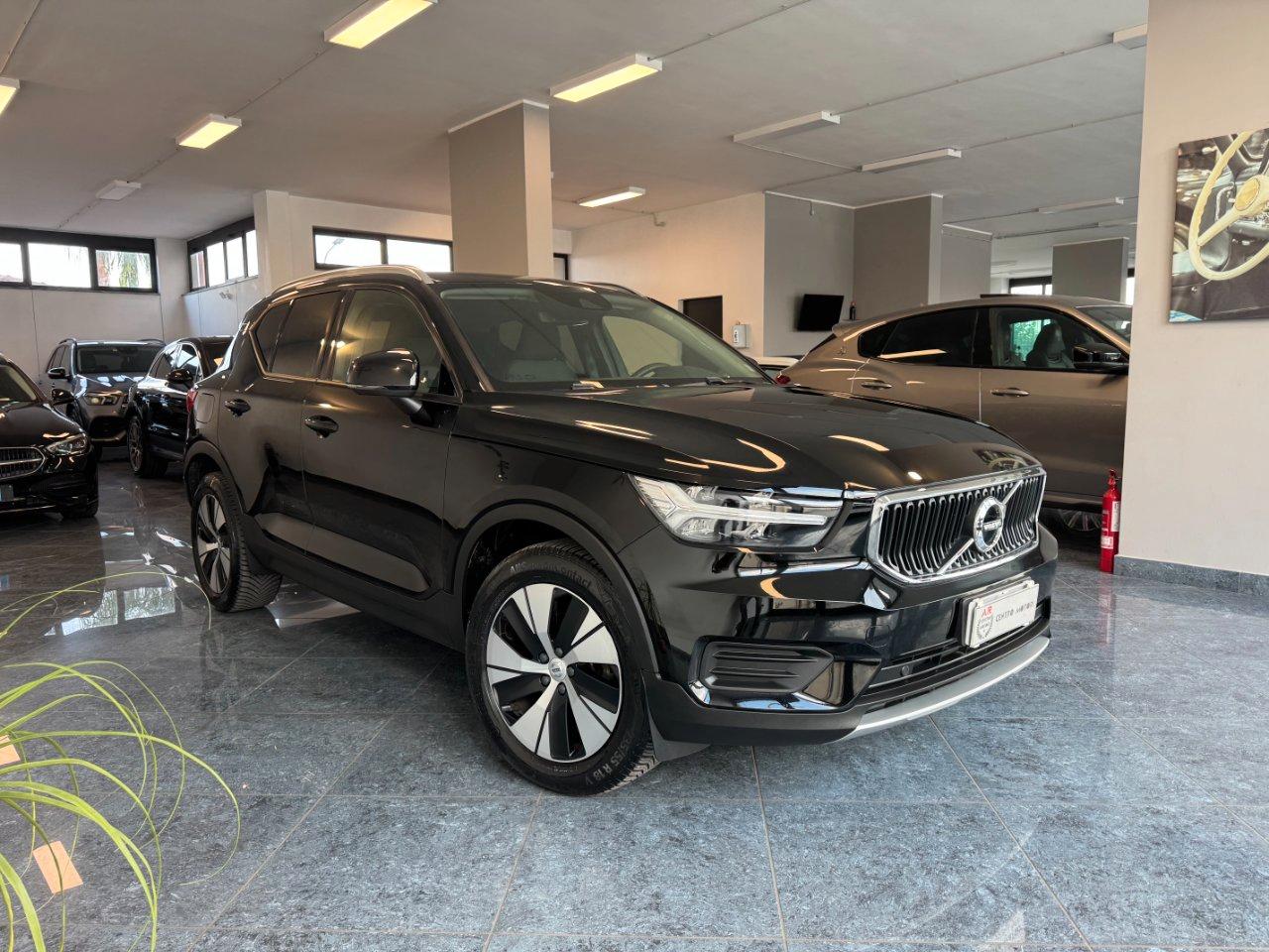 Volvo XC40 1.5 t2 Momentum Uniprop Stupenda
