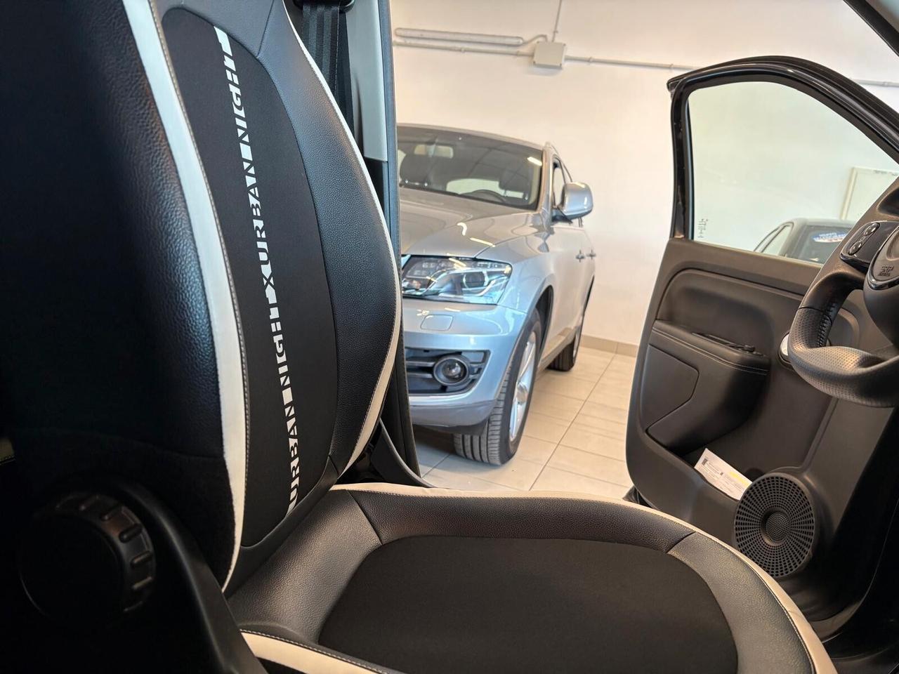 Renault Twingo URBAN NIGHT Electric UNICO PR.