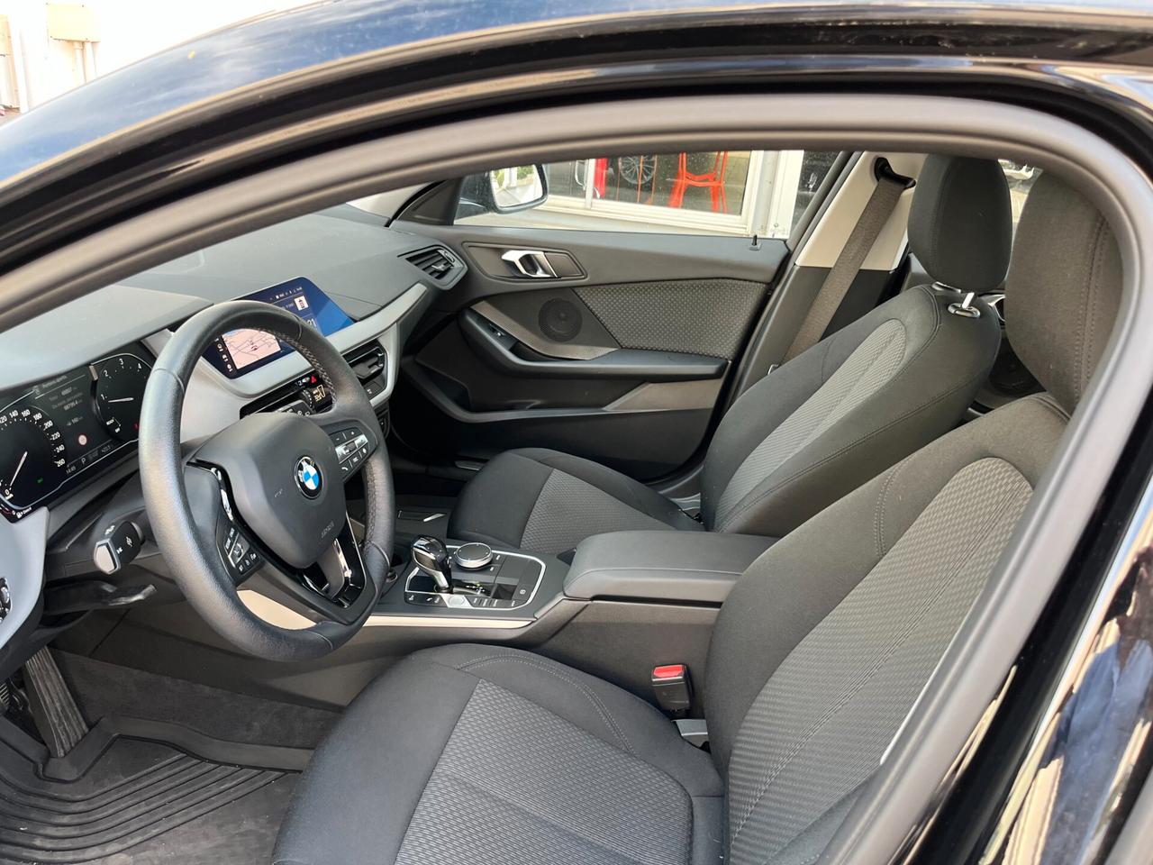 Bmw 120d xDrive 5p. Business Advantage 190CV