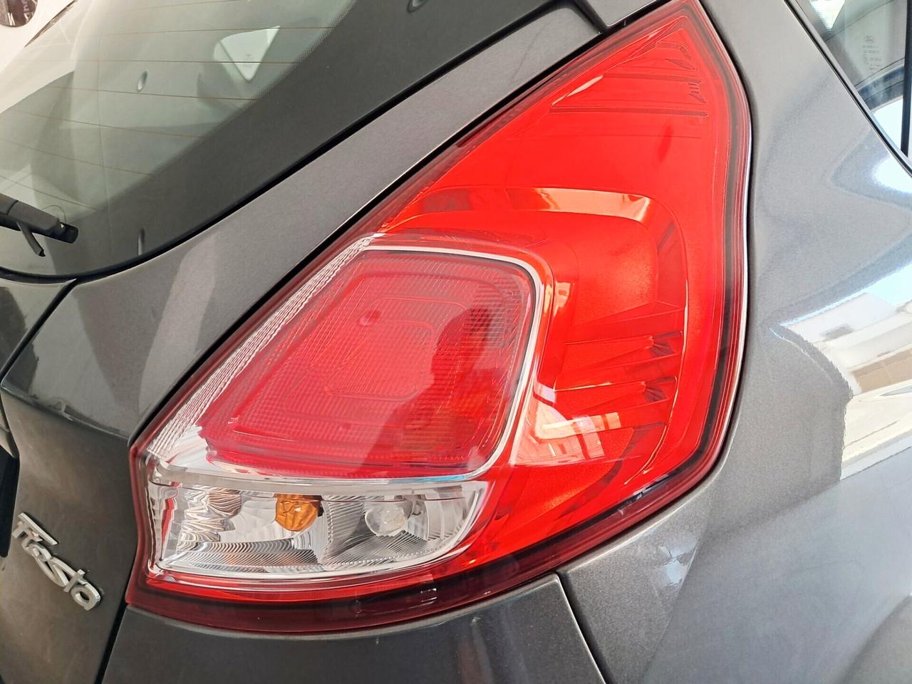 Ford Fiesta 1.5 TDCi 75CV 5 porte