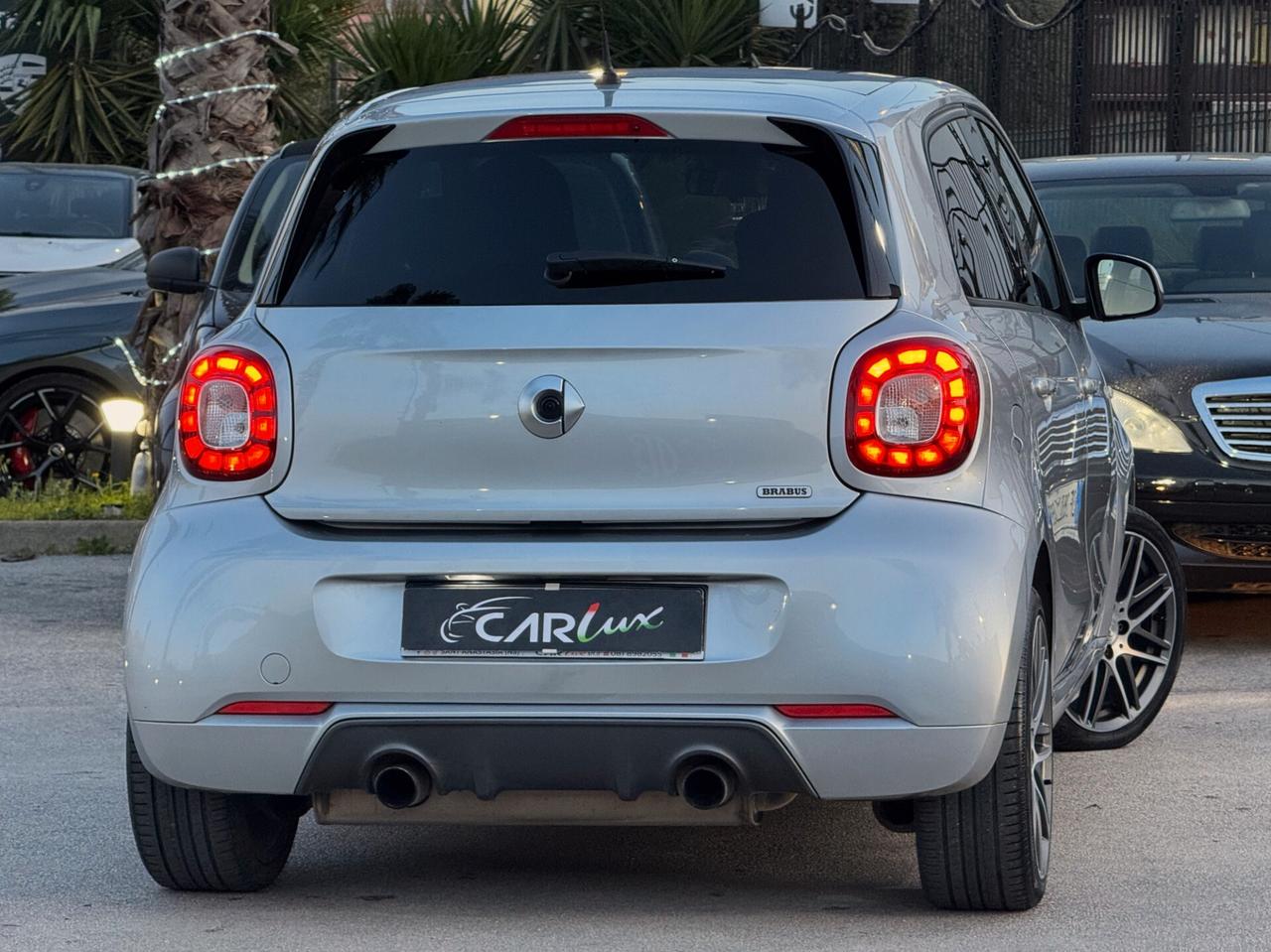 Smart forFour 0.9 T BRABUS 109CV TETTO CAM JBL