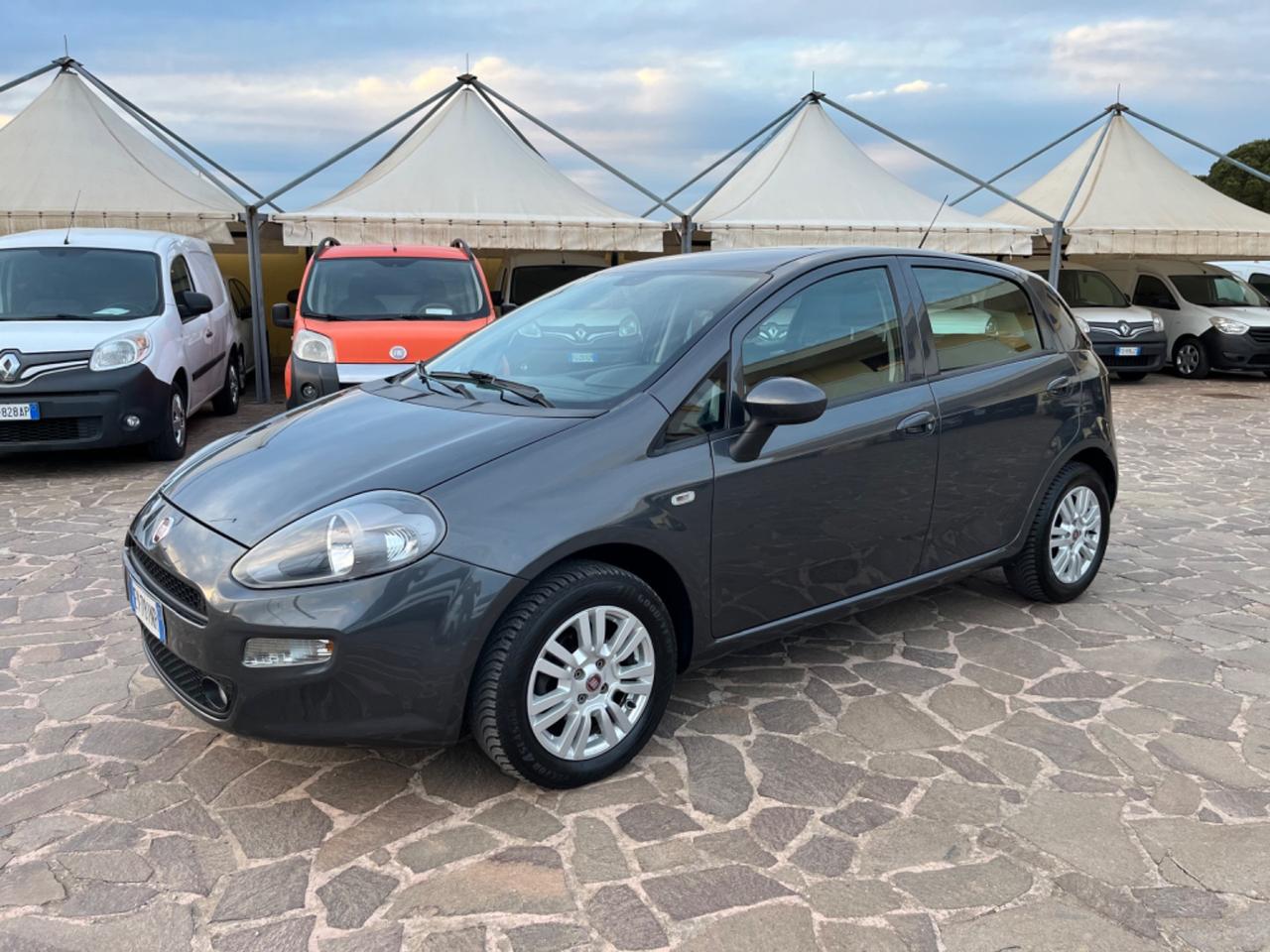 Fiat Punto 1.2 8V 5 porte Street KM 112000 - 2014