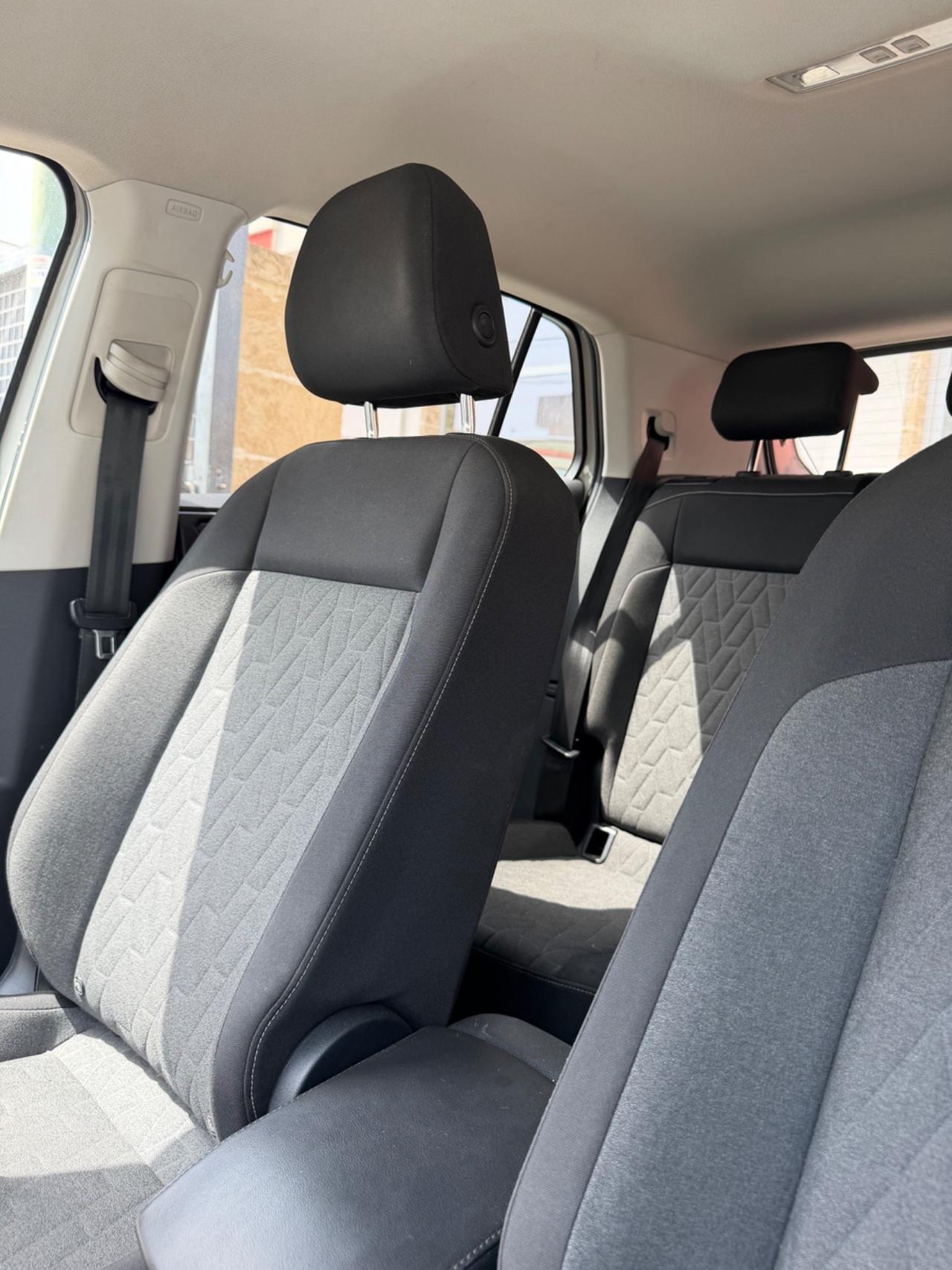 Volkswagen T-Cross 1.0 110 cv TSI Life-2024/LED/SENSORI