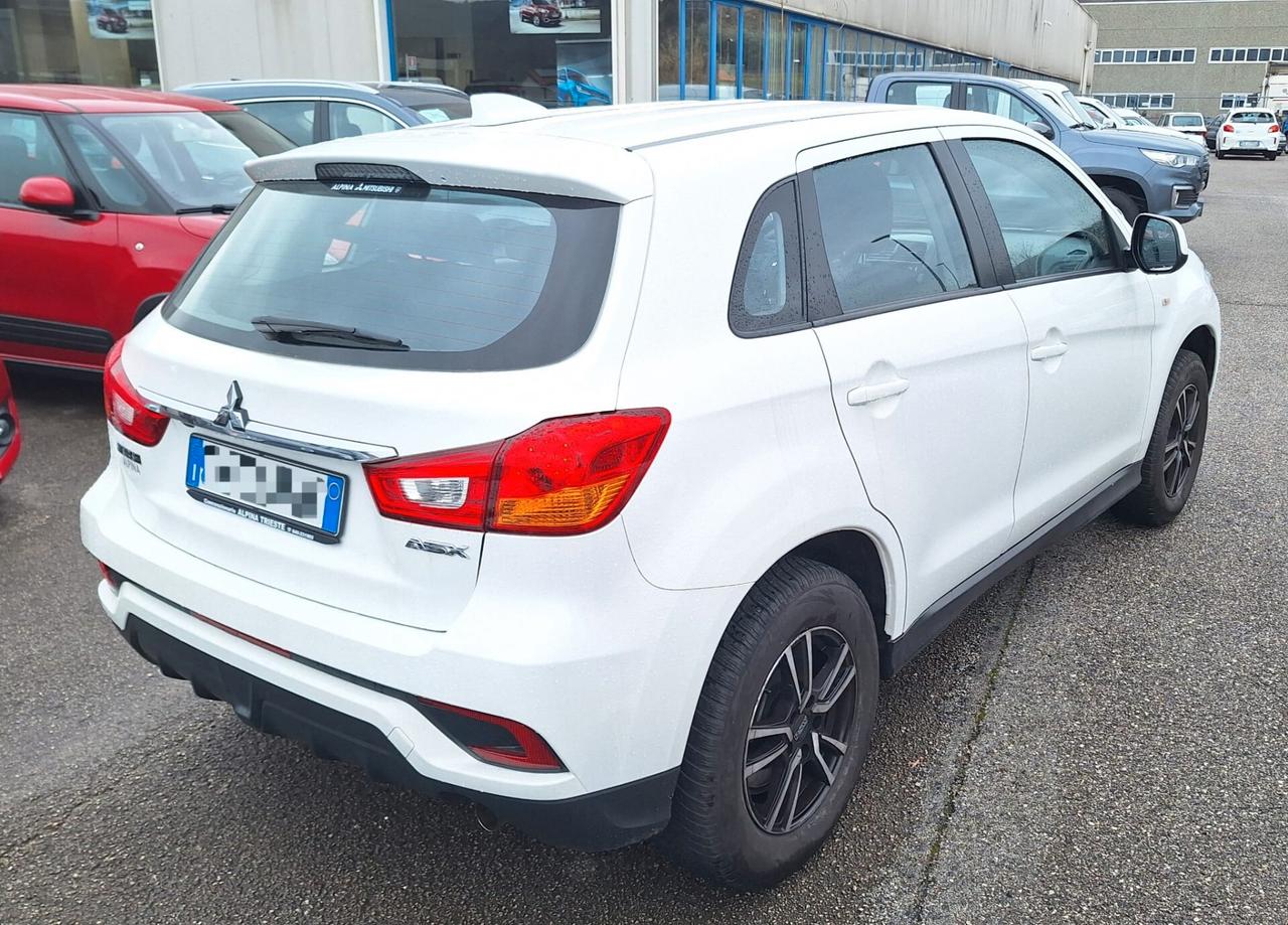 Mitsubishi ASX 1.6 Navy Plus