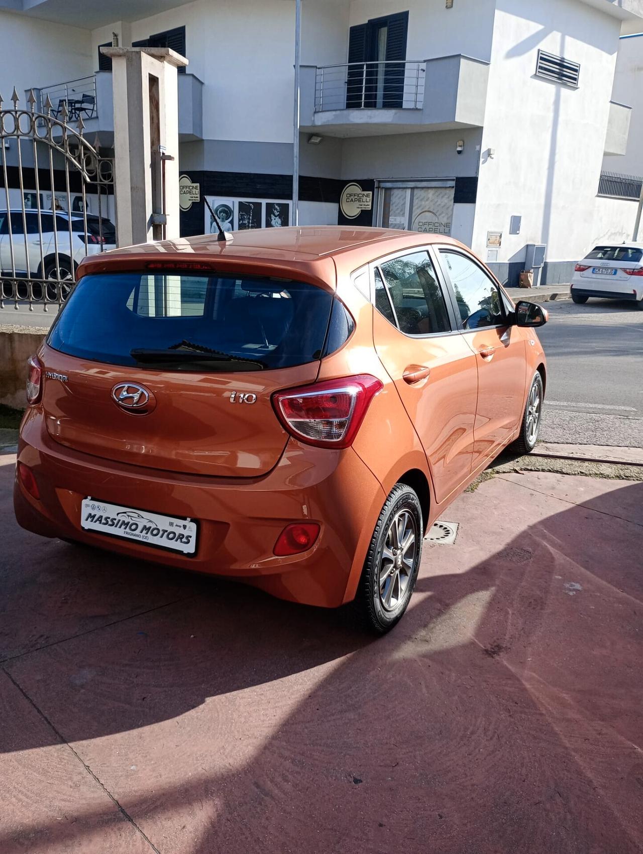 Hyundai i10 1.0 Fifa world cup edition