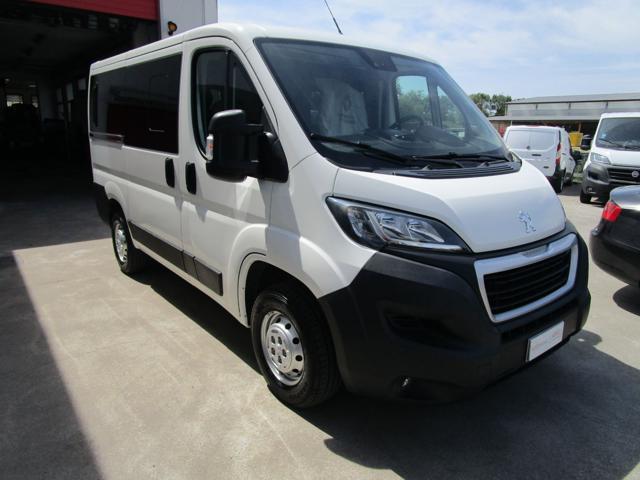 PEUGEOT Boxer O FIAT DUCATO 330 140 S&S PC-TN Combi Premium
