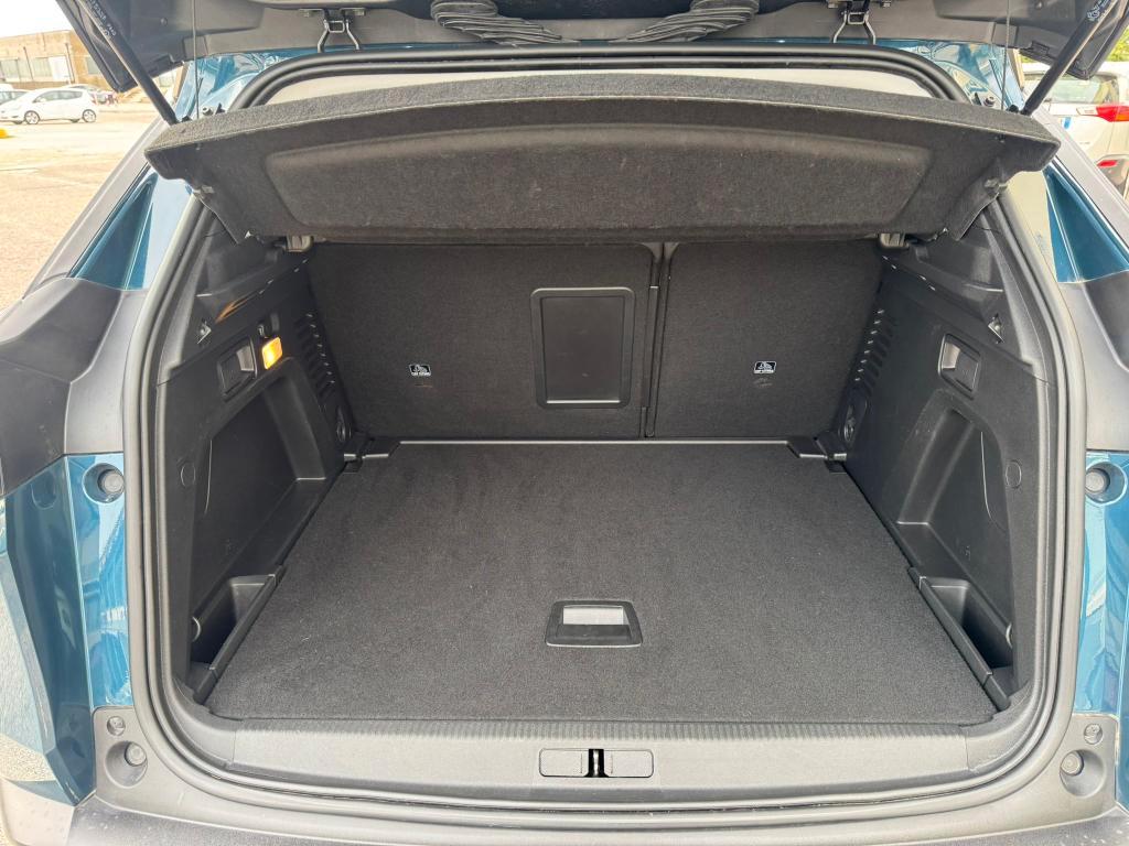 Peugeot 3008 1.5 bluehdi Allure s&s 130cv eat8