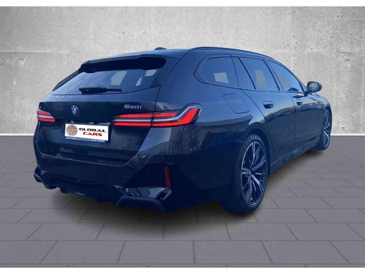 BMW 520 Serie 5 i Touring M Sport/Gancio/ACC/20"