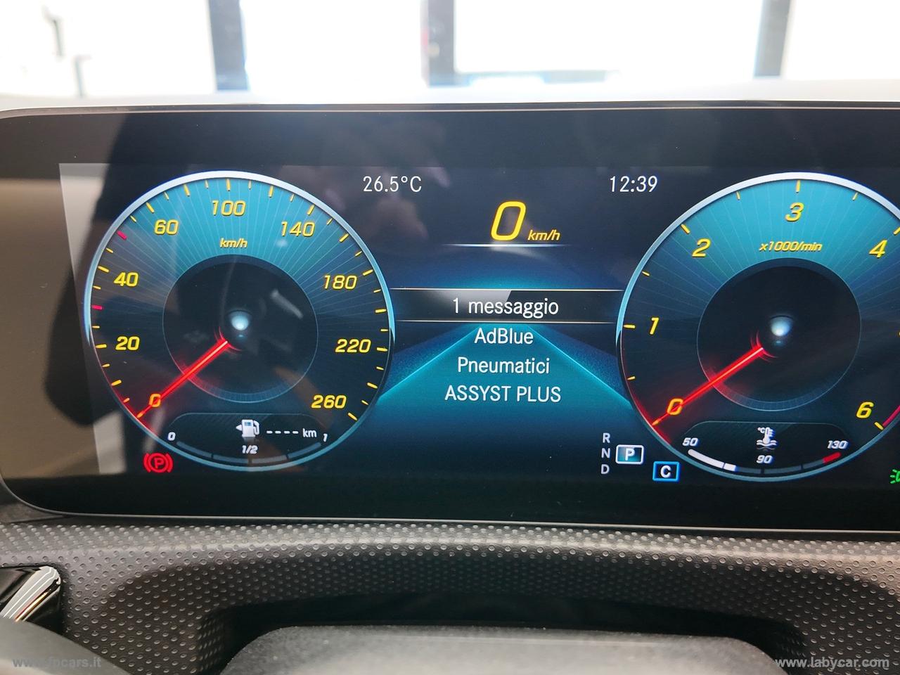 MERCEDES-BENZ A 180 d Automatic Premium AMG TETTO APRIB.