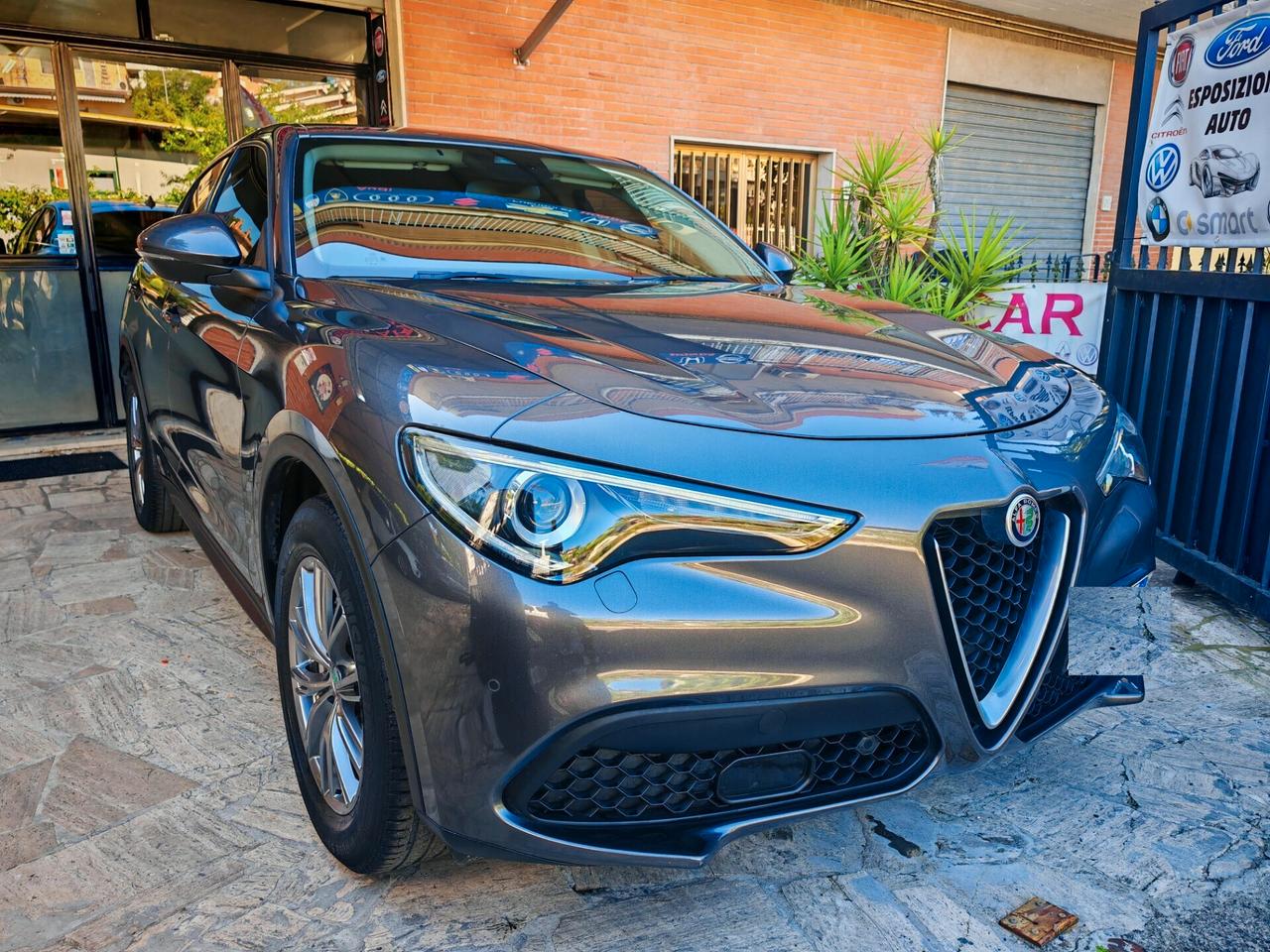 Alfa Romeo Stelvio 2.2 Turbodiesel 160 CV AT8 RWD Business
