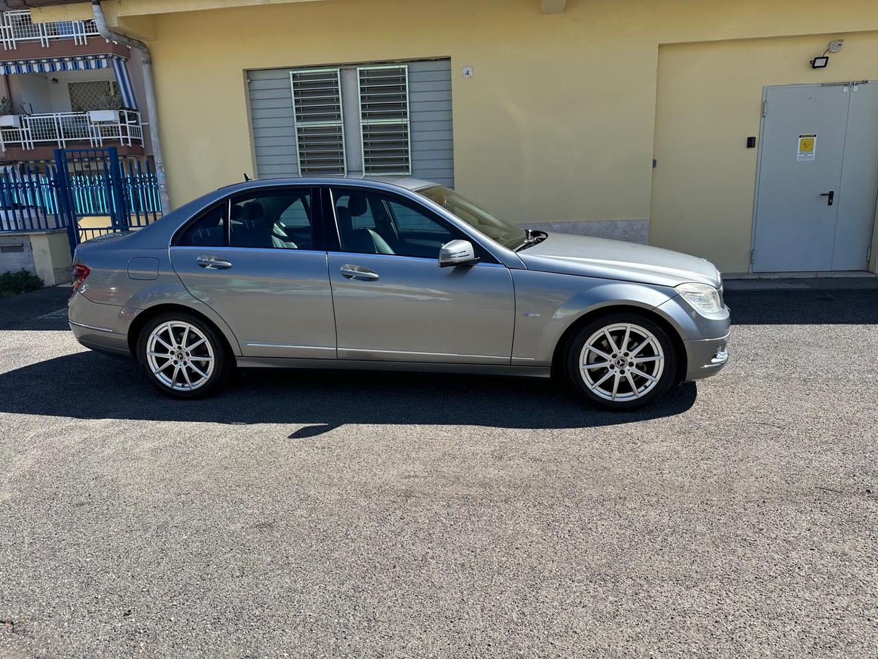 Mercedes-benz C 220 200 CDI BlueEFFICIENCY Classic