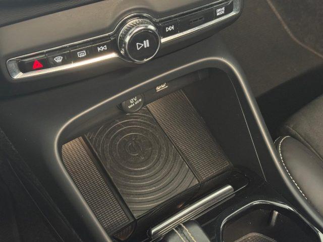 VOLVO XC40 D4 AWD Geartronic R-design