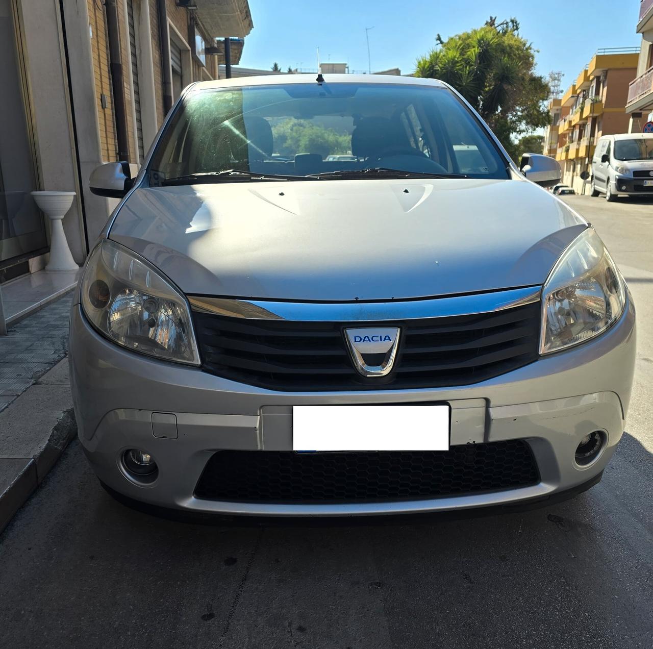 Dacia Sandero 1.2 75 cv