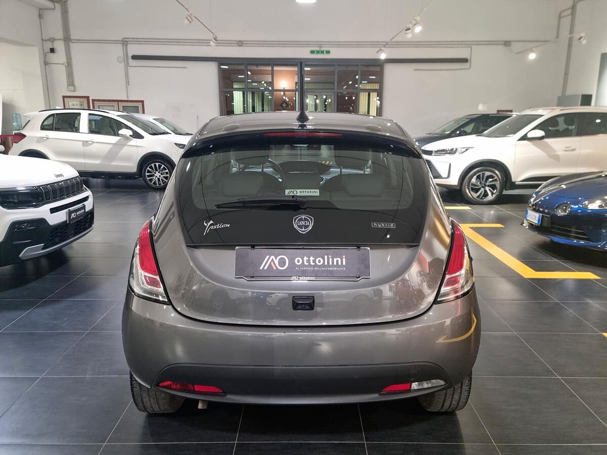 Lancia Ypsilon Gold 1.0 Hybrid 5 porte AZIENDALE