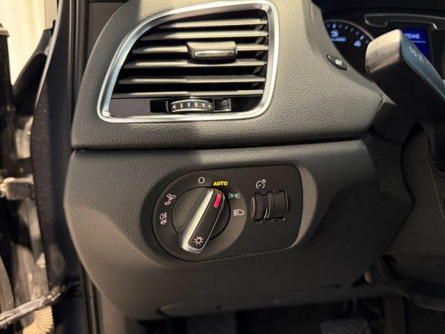 AUDI Q3 2.0 TDI quattro S tronic S-Line Xenon Navi