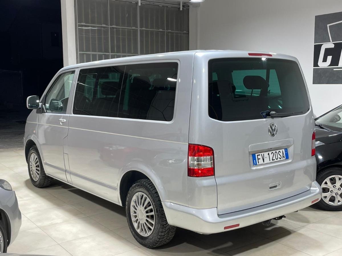 VOLKSWAGEN - T5 Caravelle 2.5 TDI 9 posti