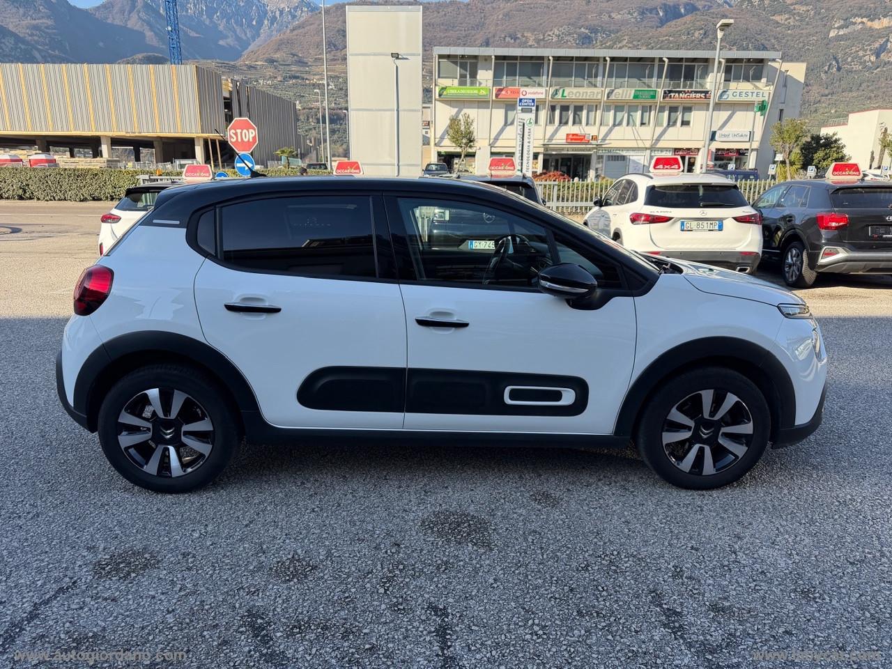 CITROEN C3 PureTech 83 S&S Shine VETRI OSCURATI - RETRO CAMERA - CLIMA AUTOMATICO