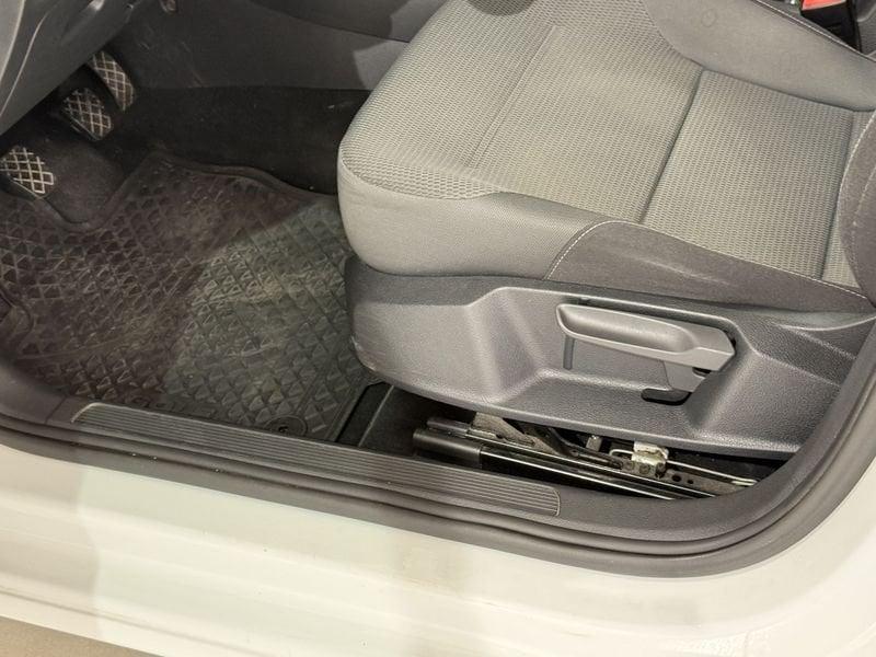 Volkswagen Golf 1.6 TDI Business BMT