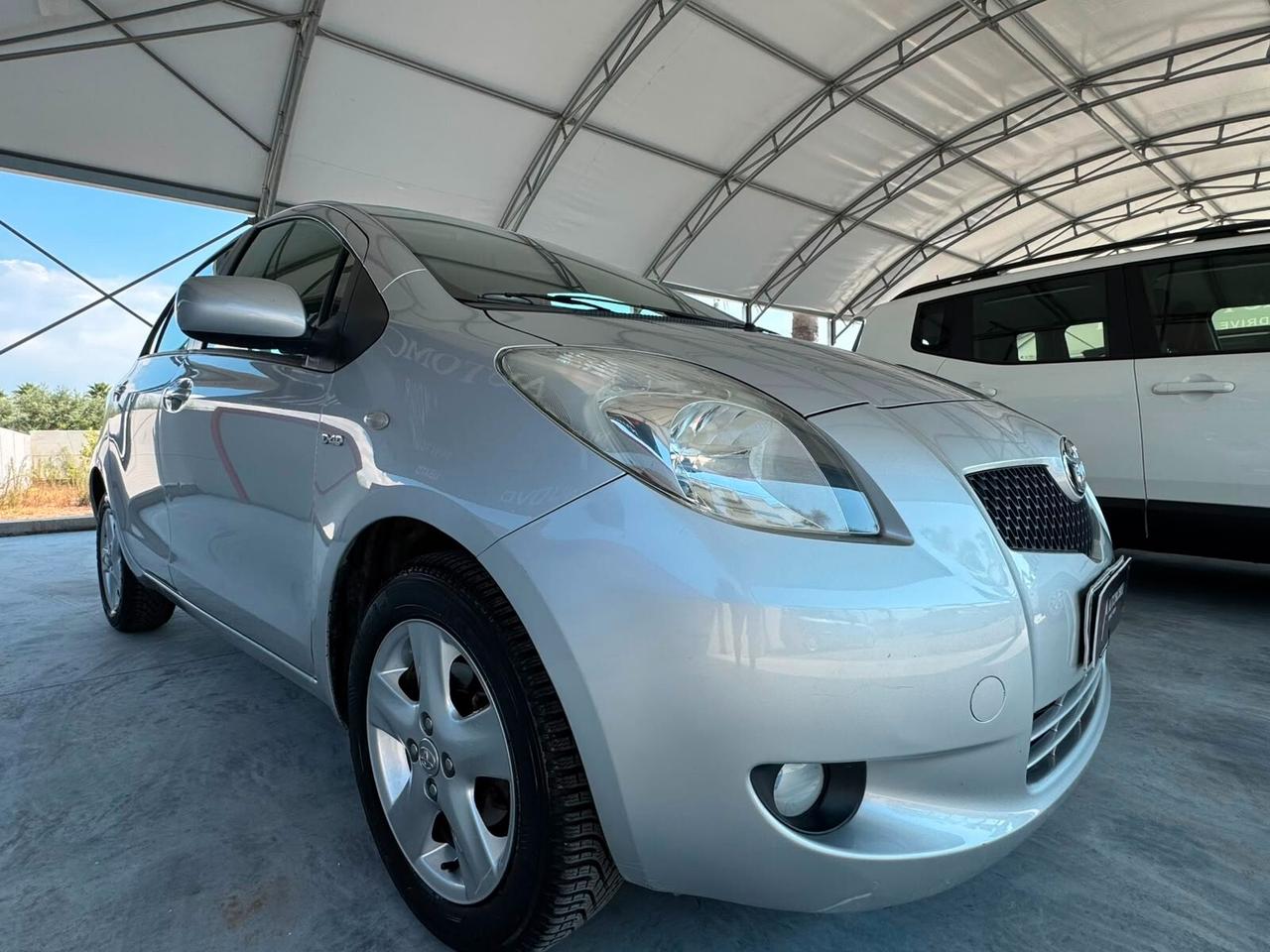 Toyota Yaris 1.4 D-4D 5 porte Sol